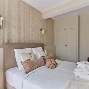 Le Marais By Prestige Apartment
